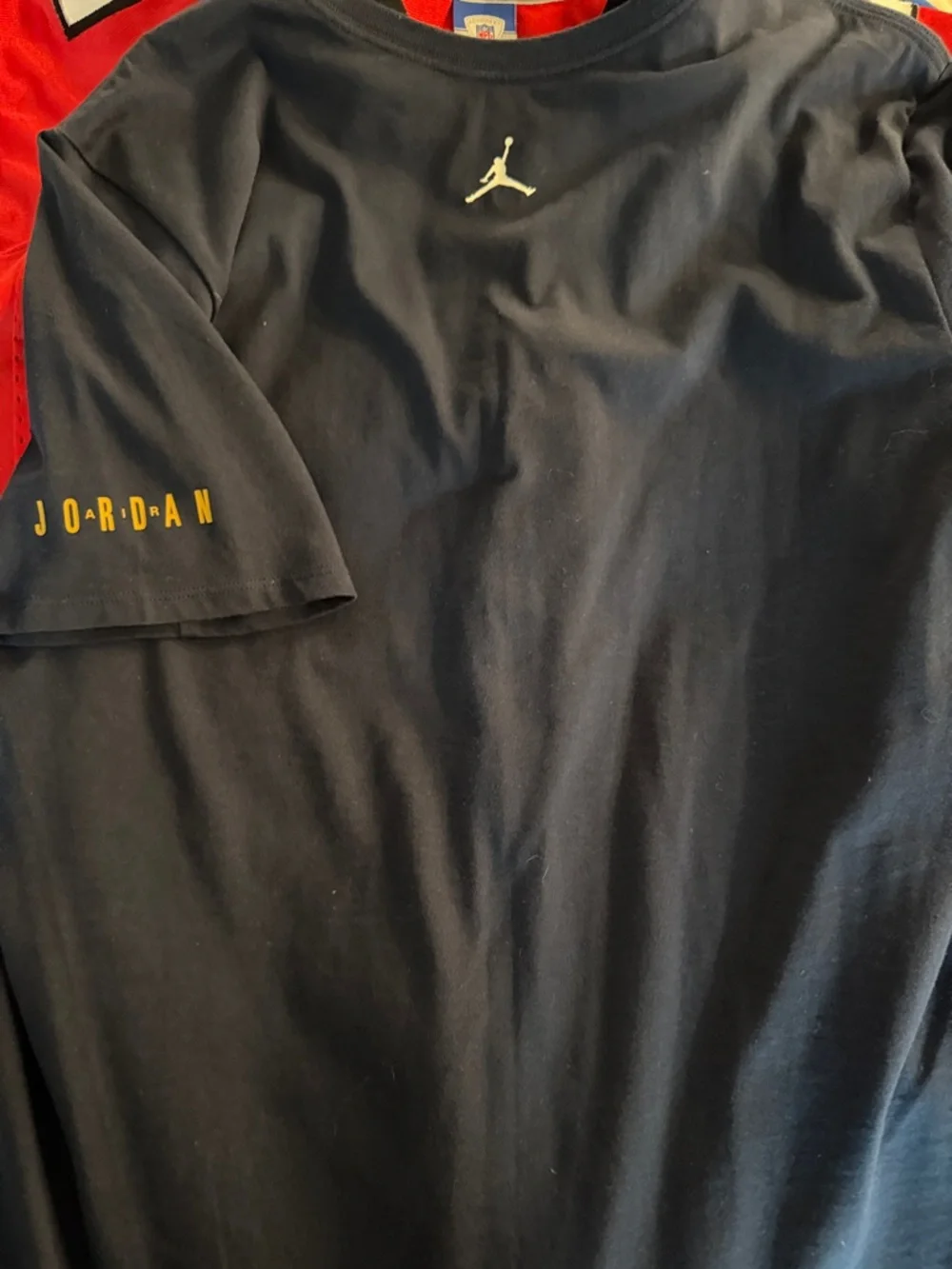 Jordan Men’s Dream 1992 Navy Graphic Tee - worn twice - Large